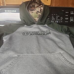 Under Armour Dark Green and Gray Hoodie